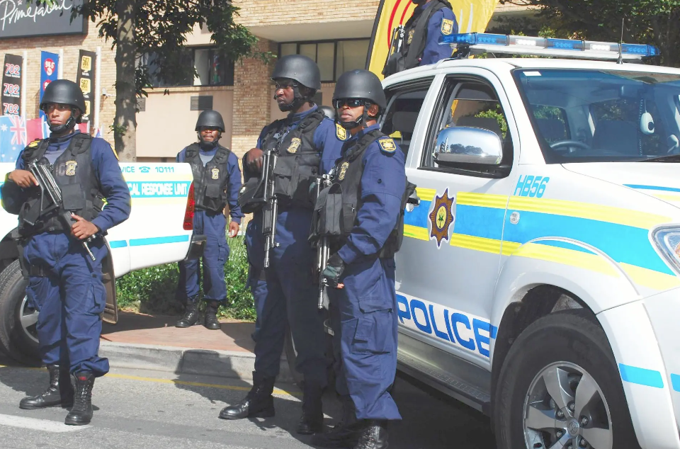 The South African police on Friday reported that they have arrested 497 suspects who have been looting shops in Gauteng Province