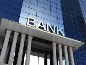 There was confusion at a popular new generation bank yesterday in Benin when a middle-aged man claimed to have lost his genitals reportedly stripped naked to three full clear of customers and workers
